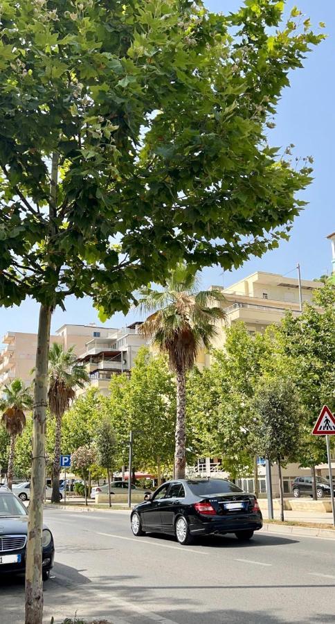 Guest House Sala Durrës Exterior foto